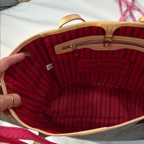 Louis Vuitton Brown Monogram Tote Bag - Picture 4 of 12